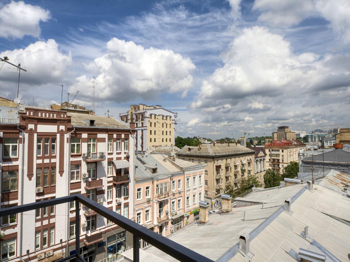 Best Season Apart Hotel Kiev Bagian luar foto