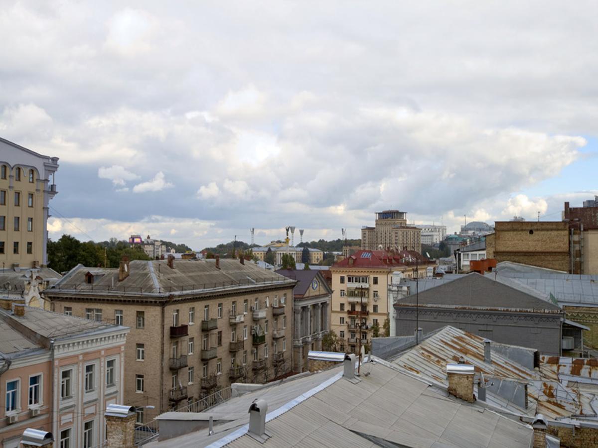 Best Season Apart Hotel Kiev Bagian luar foto